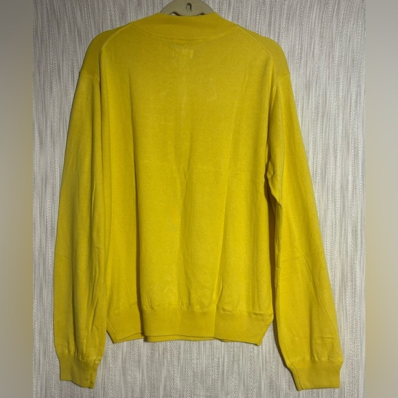 Luxe Men's Zip Up Sweater in Vibrant Yellow - Picture 3 of 3